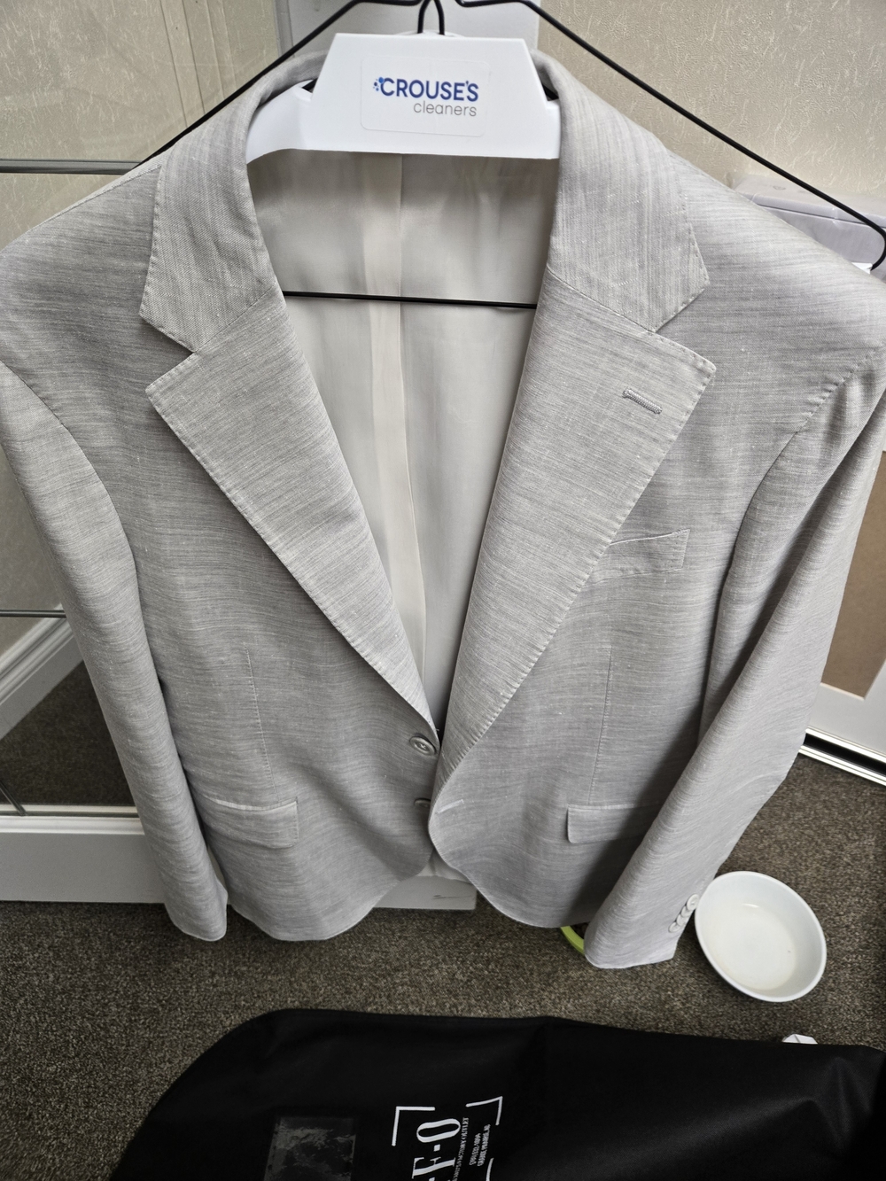 Light Gray Off White Men’s Suit 40US 50Eur